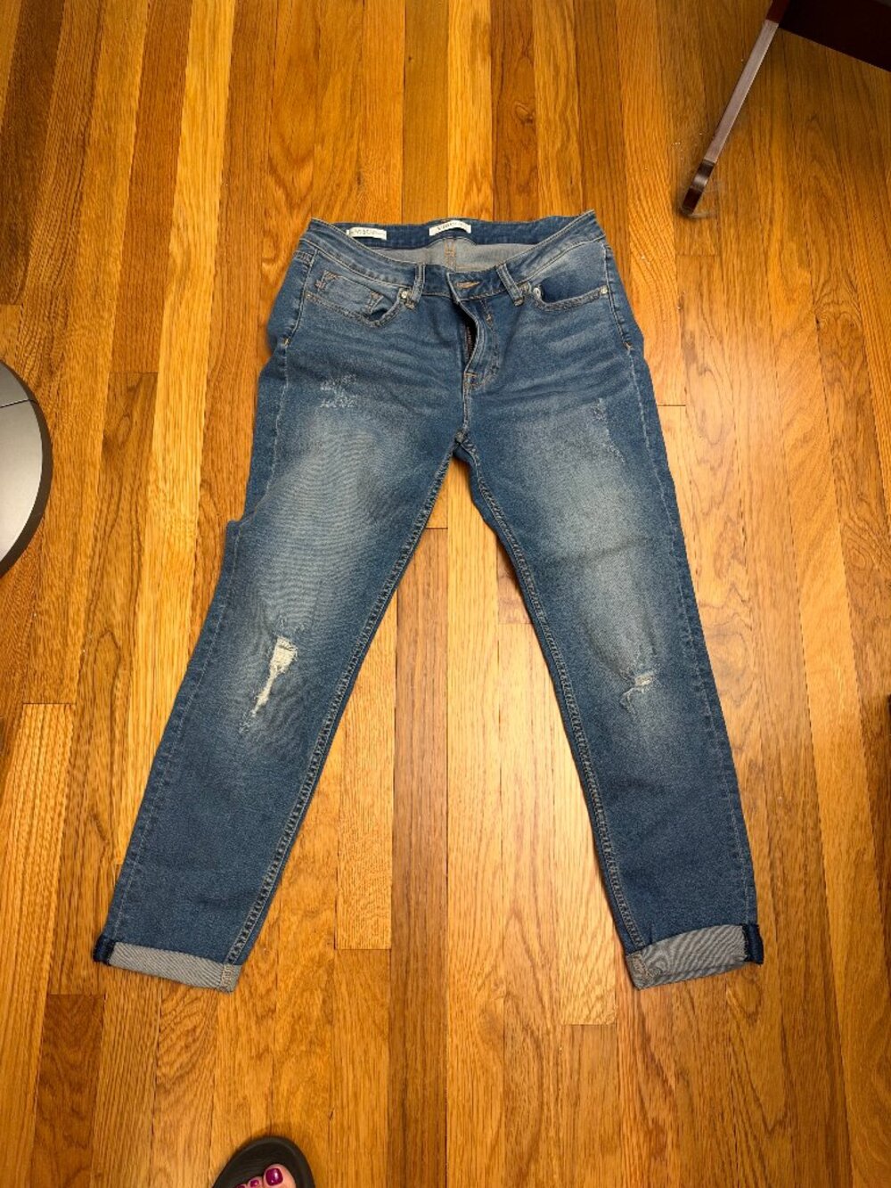 Vigoss Stretchy Blue Jeans with Cuff at Bottom